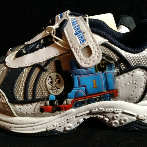 SOLD OUT!!! TODDLER SHOES- THOMAS & FRIENDS - Picture 2 of 4